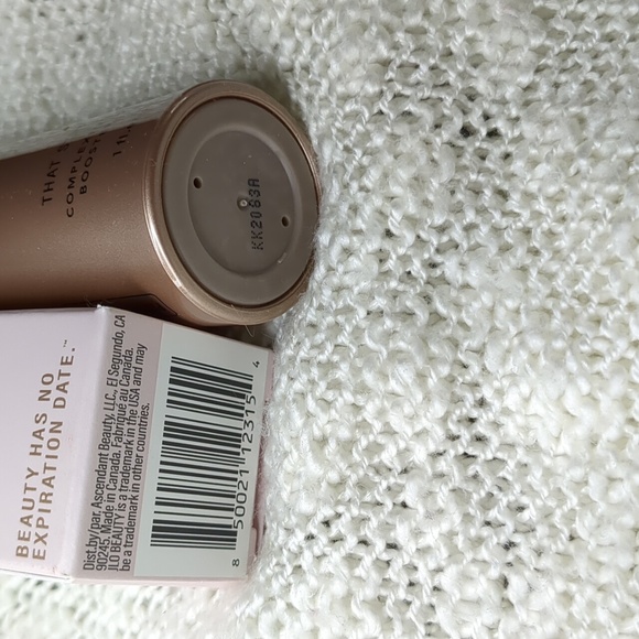 JLo Beauty that star filter complexion booster in Pink Champagne, 30ml/1.0fl oz - Picture 6 of 8